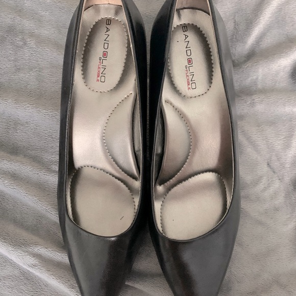 Pointed toe heels - Picture 2 of 3